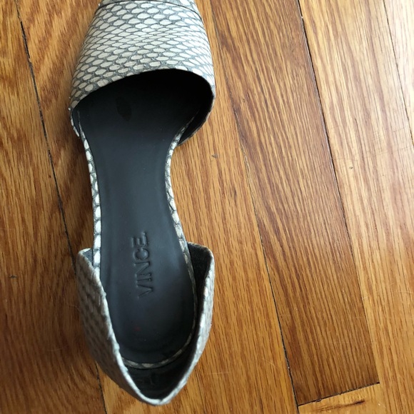 Snakeskin VINCE. Size 6 USA, 36 EUR - Picture 6 of 6